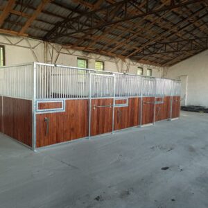 Façade de boxes First